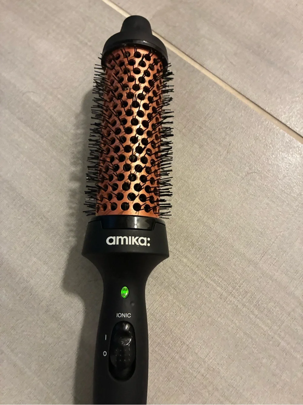 amika® blowout babe Copper Round Styling Brush - Black Handle